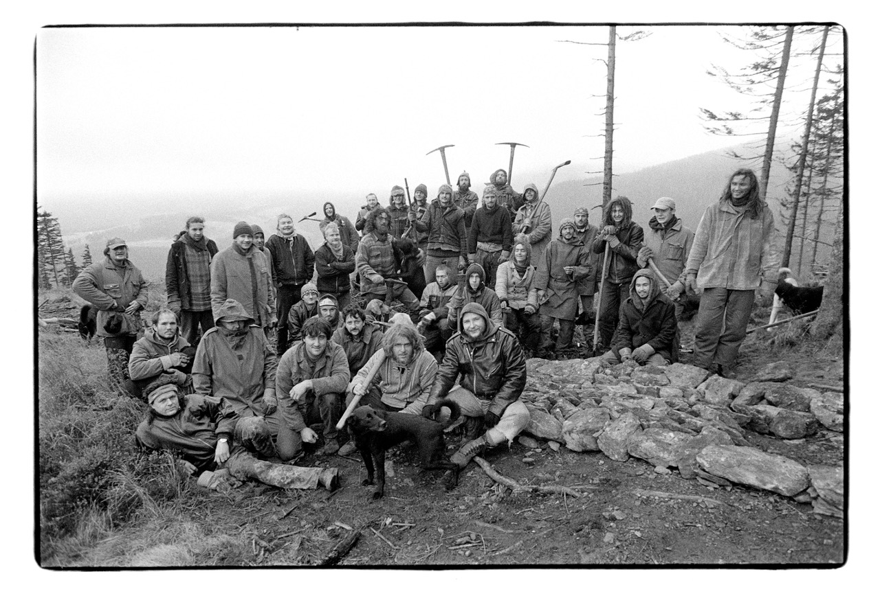 Poustevník Marek Gyaneshwarpuri, Růžohorky, Krkonoše Foto: Bohdan Holomíček (1999)
