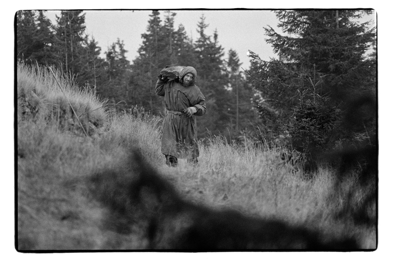 Poustevník Marek Gyaneshwarpuri, Růžohorky, Krkonoše Foto: Bohdan Holomíček (1999)