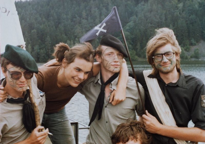 Legendární trampské vandry - plavba na Vltavě. Foto: Jiří Dressler 1989.