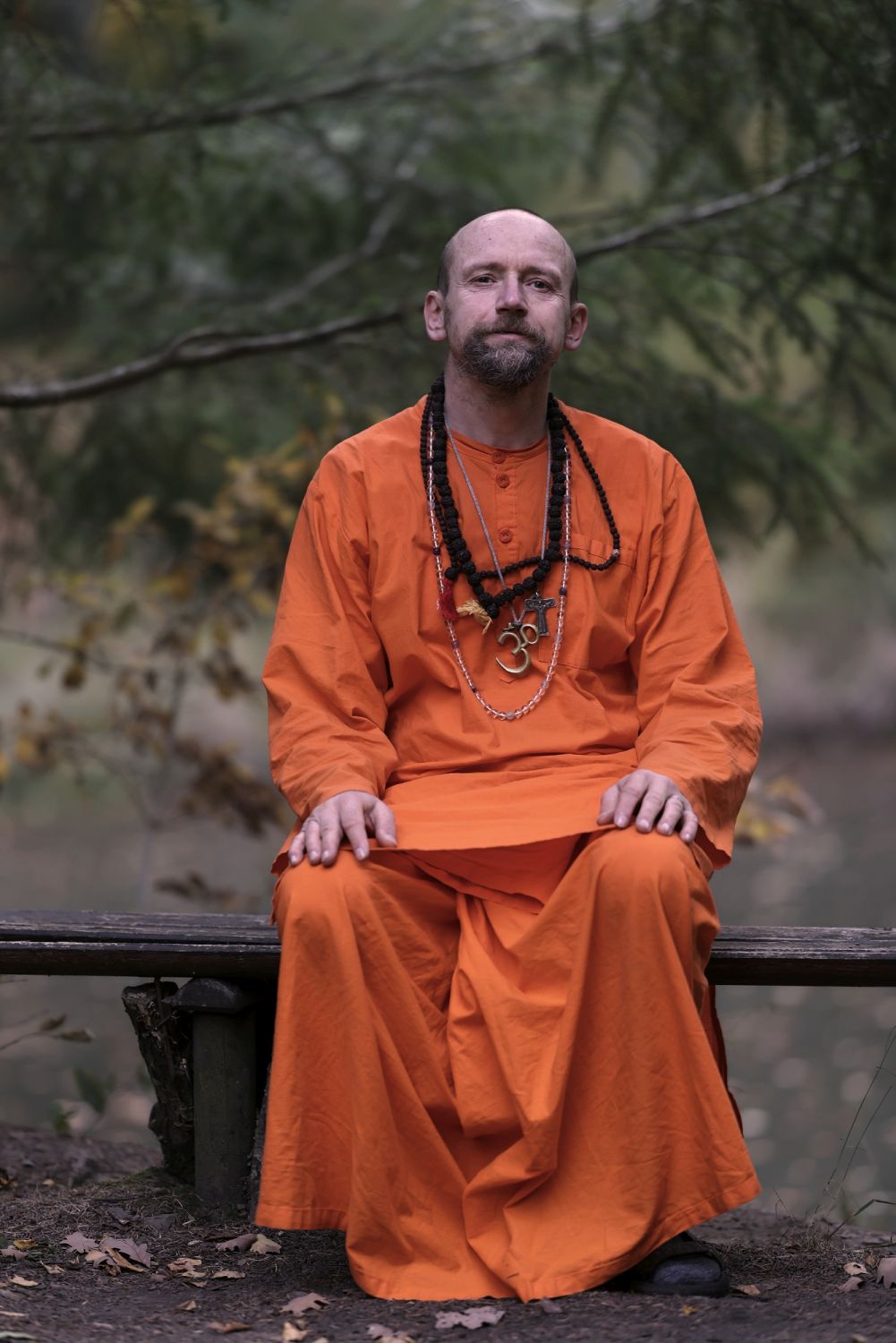 Svámí Gyaneshwarpuri krátce po vysvěcení. Foto: Jiří Dressler, Křtiny 2021.