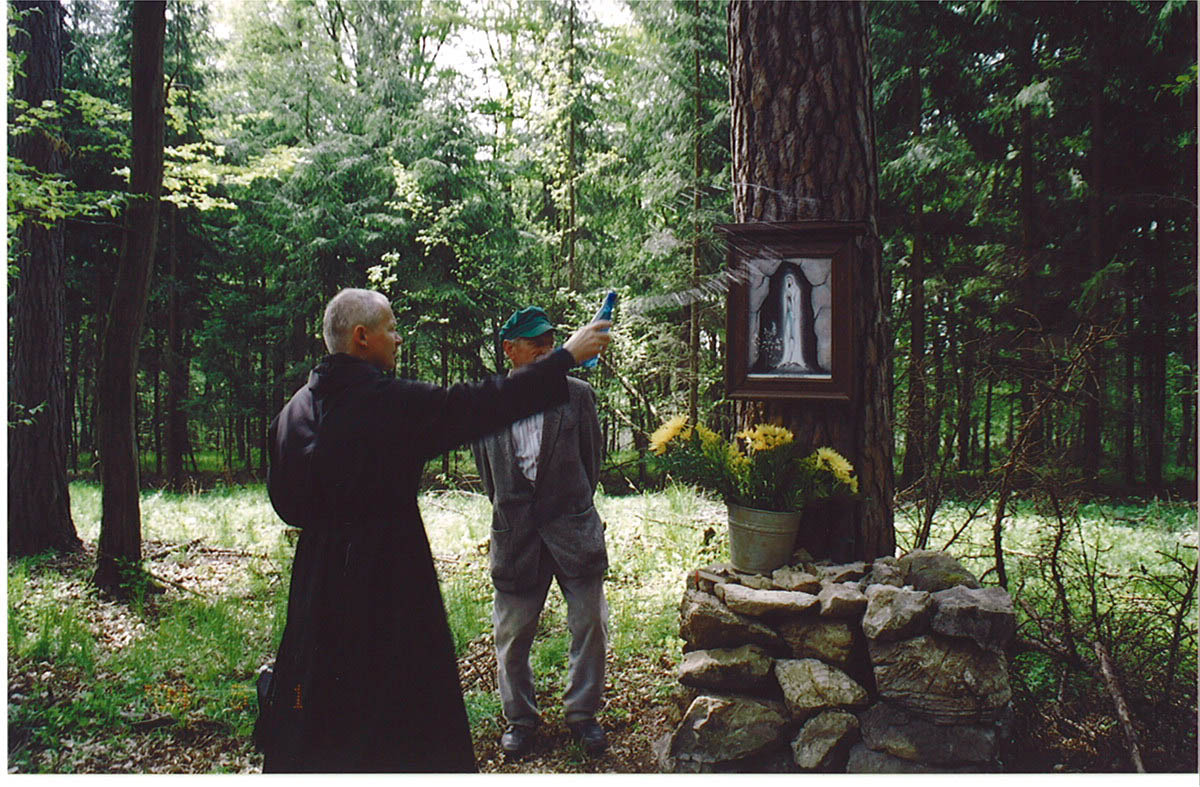 P. Václav Groh. Jan Hynšt. Soví komín 1. května 2004.   Foto: Marek P. Šenkyřík