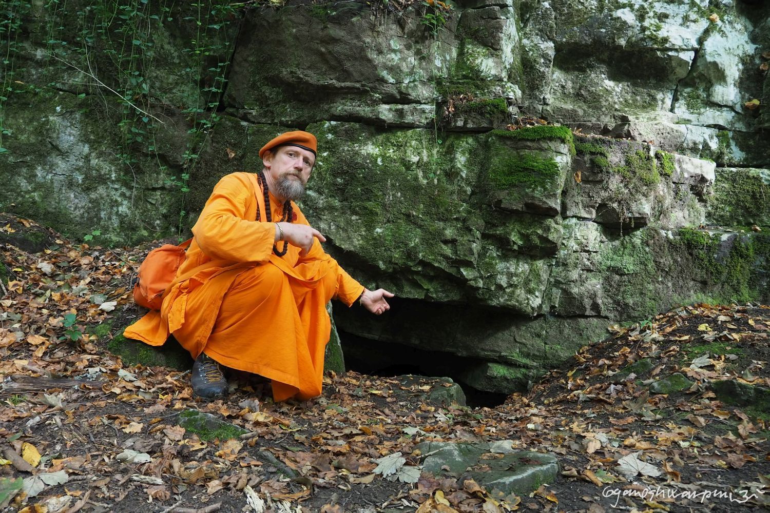  Paleoponor v Ochozském žlíbku dosud nevydal své tajemství. Foto: Svámí Gyaneshwarpuri, samospoušť 2023.