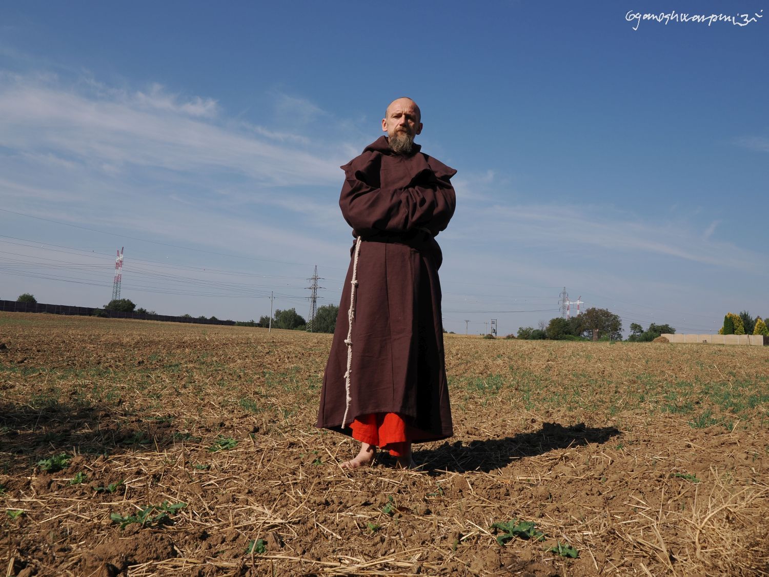 Poprvé v kutně svatého Františka z Assisi. Foto: Svámí Gyaneshwarpuri, samospoušť (2024).