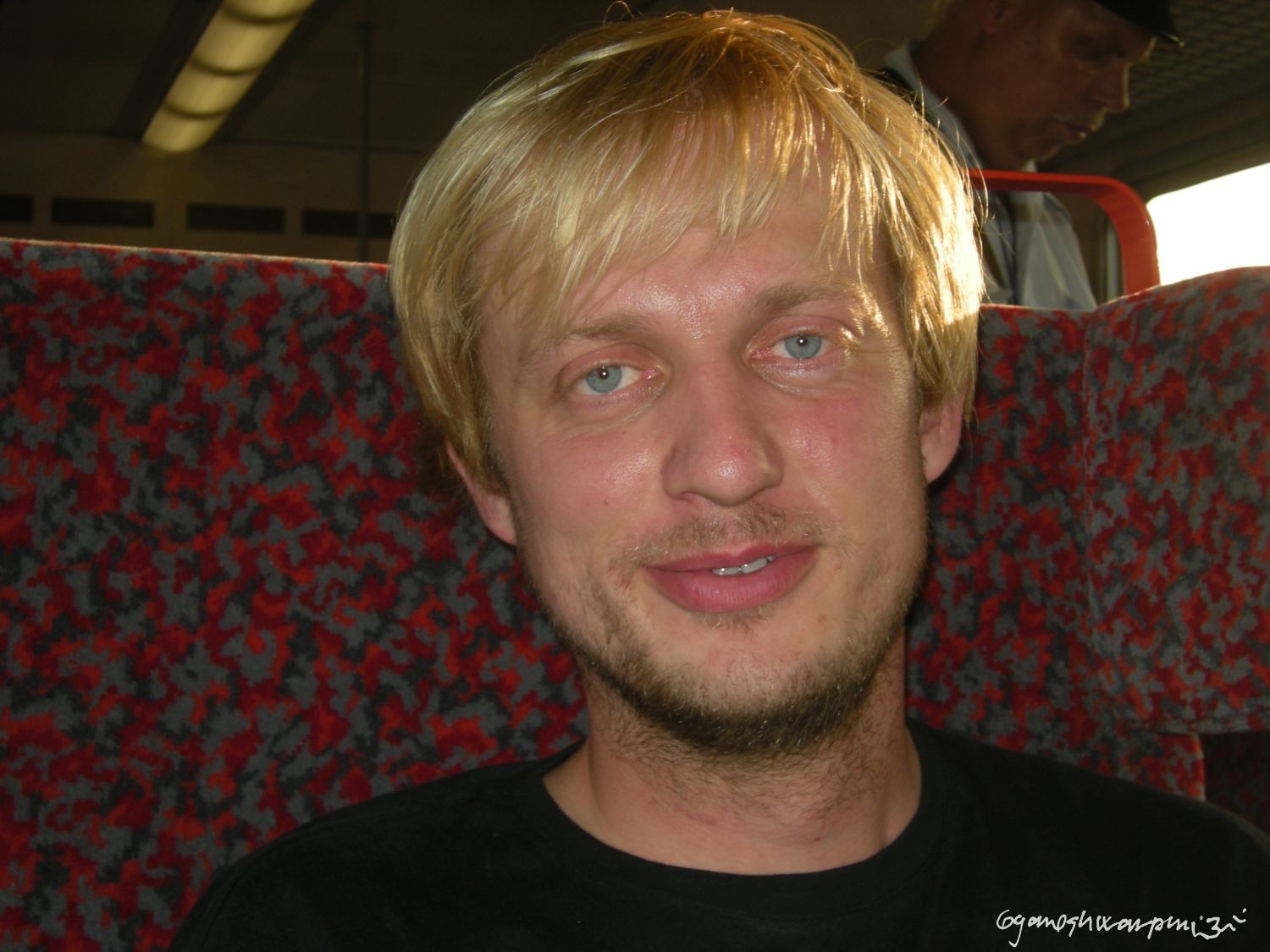 Martin Golec cestou na Býčí skálu (2009). Foto: Marek P. Gyaneshwarpuri.