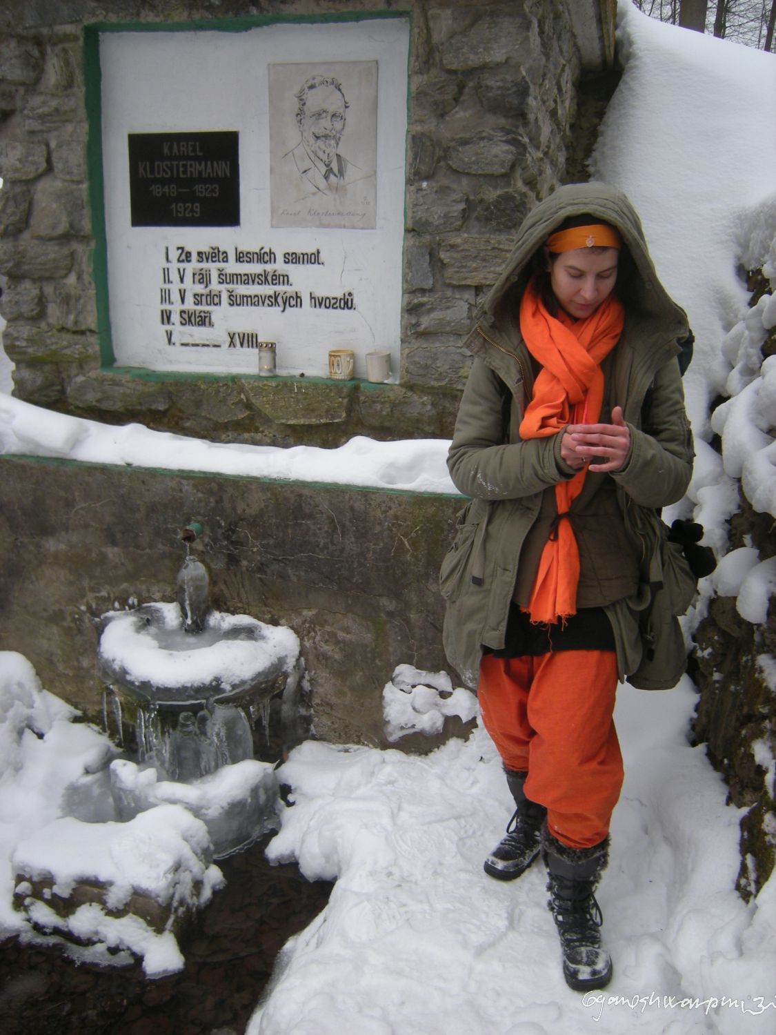 Poustevnice Klára z Olomučanské plošiny (2009-2010).  Foto: Marek P.  Gyaneshwarpuri (2009-2010).