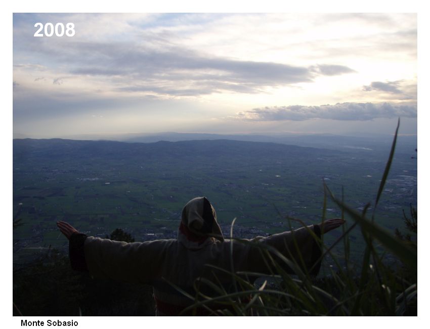 Assisi - svaté Františkovi hory Monte Subasio.  Foto: Marek Gyaneshwarpuri, samospoušť 2008.