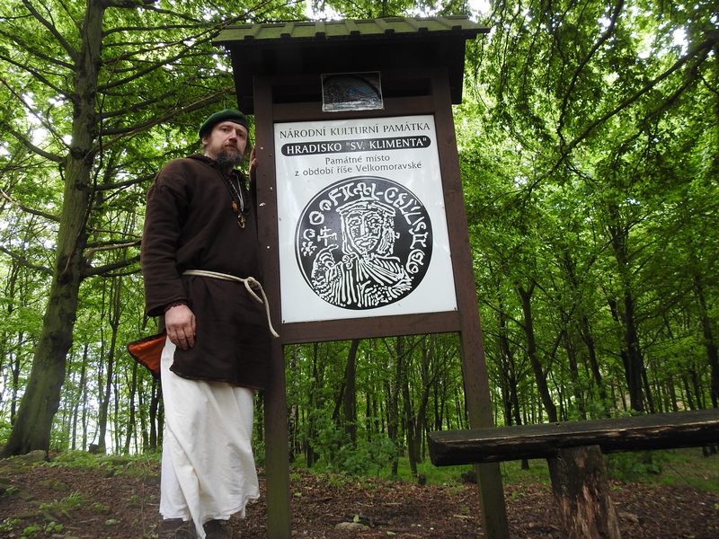 Hradisko sv. Klimenta je národní kultůrní památka. Foto: Marek Gyaneshwarpuri, samospoušť 2019.